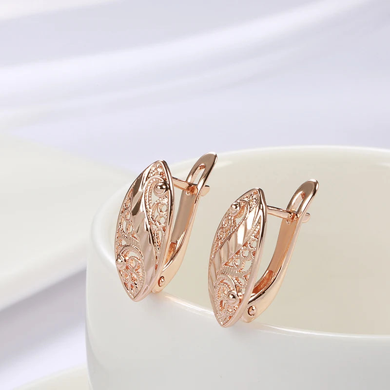 Bridal Hollow Flower 585 Rose Gold Earrings