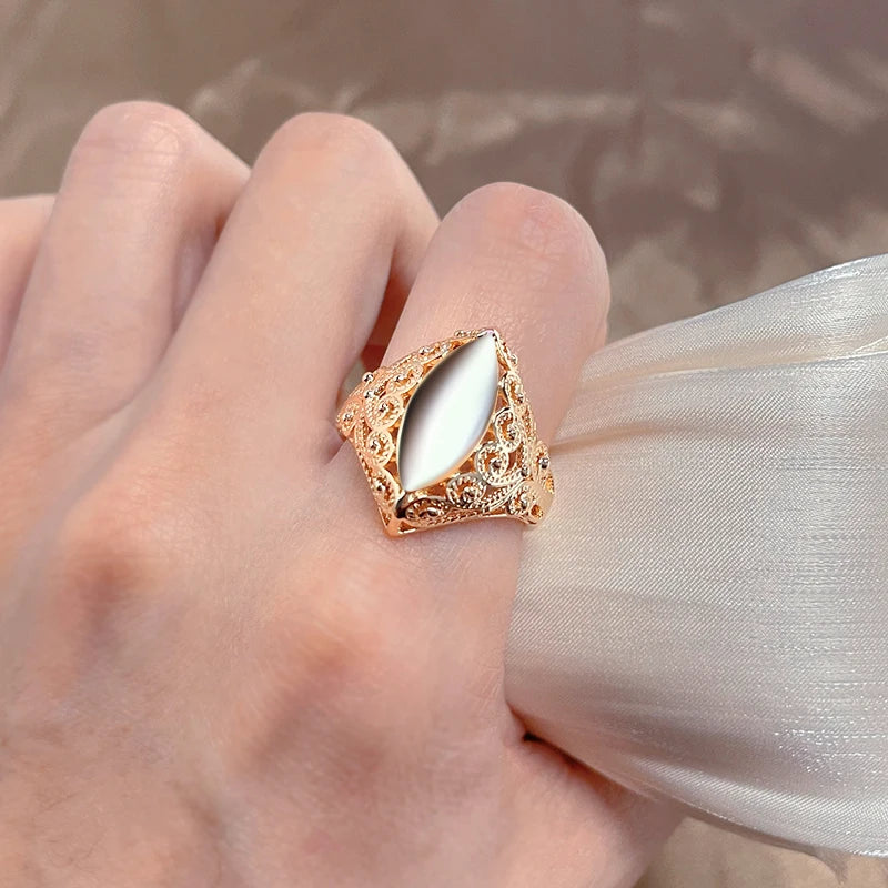 Glossy Rhombus Ring 585 Rose Gold