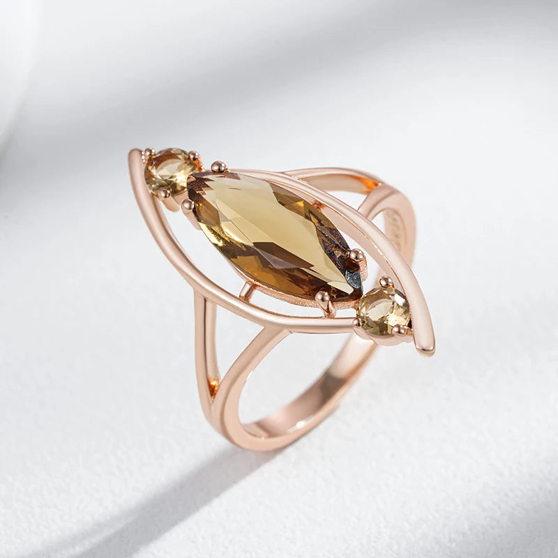 Light Brown Zircon Rhombus Ring 585 Rose Gold