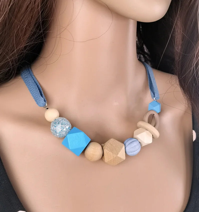 Women's Wood Beaded Geometric Necklace