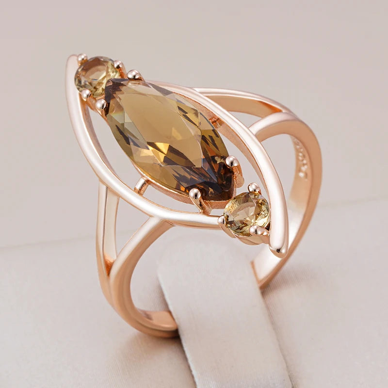 Light Brown Zircon Rhombus Ring 585 Rose Gold